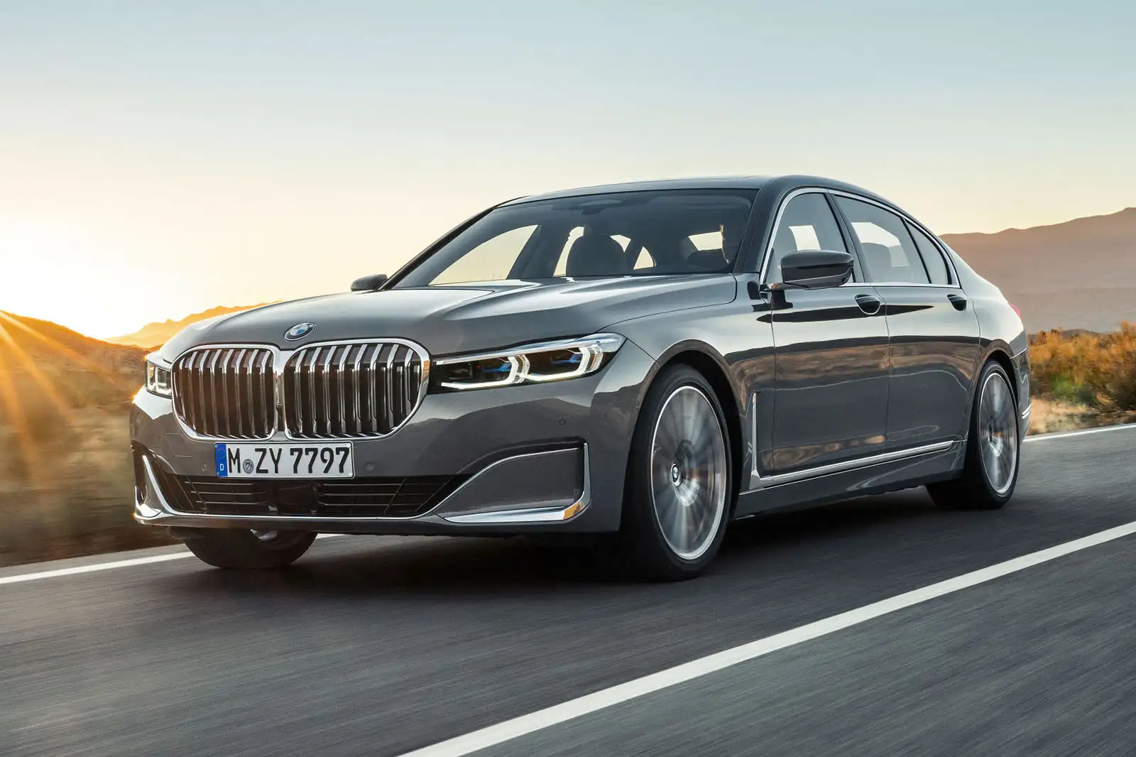 BMW 750 Oil Change Service Dubai